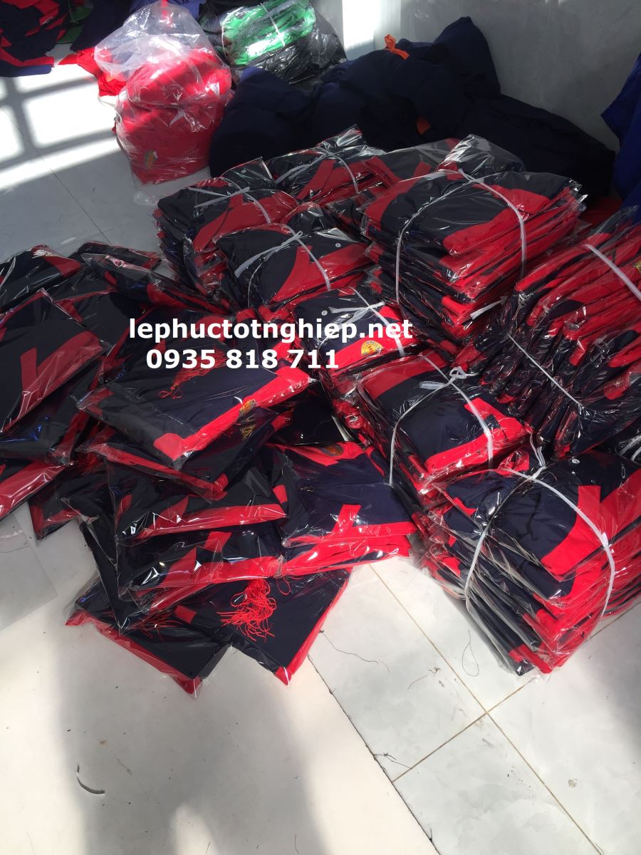 Aó tốt nghiệp trung học phổ thông 07